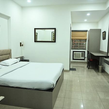 Elgin Suites Calcutta Eksteriør billede